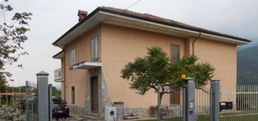Foto Appartamento a Bussoleno di 125 m² con 4 locali in vendita