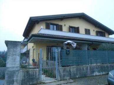 Foto Appartamento a Pozzo d'Adda di 152 m² con 4 locali in vendita