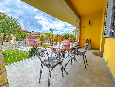 Foto Appartamento a Chiesina Uzzanese di 95 m² con 4 locali in vendita
