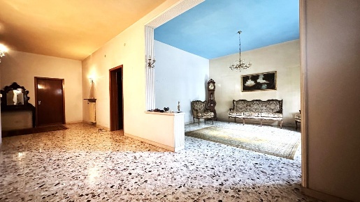Foto Casa indipendente a Capannoli di 400 m² con 12 locali in vendita