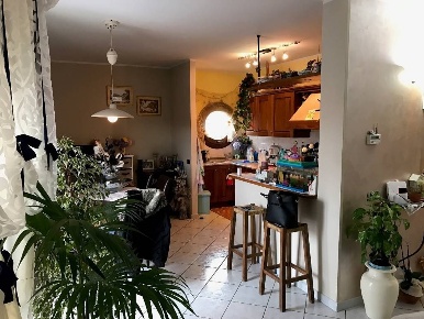 Foto Appartamento a Gambassi Terme di 112 m² con 5 locali in vendita