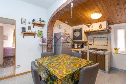 Foto Appartamento a Pomarance di 65 m² con 3 locali in vendita
