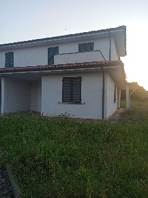 Foto Villa bifamiliare a Montecarlo in vendita