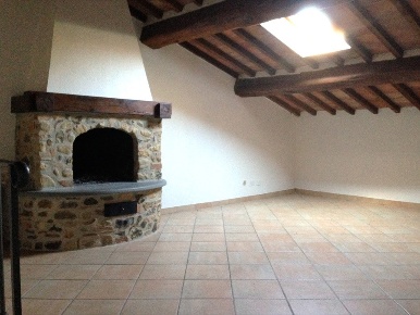 Foto Appartamento a Asciano di 130 m² con 6 locali in vendita