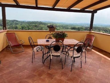 Foto Casa indipendente a Palaia di 100 m² con 4 locali in vendita