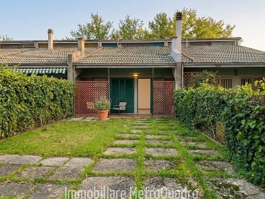 Foto Villa a schiera a Sarteano di 116 m² con 6 locali in vendita