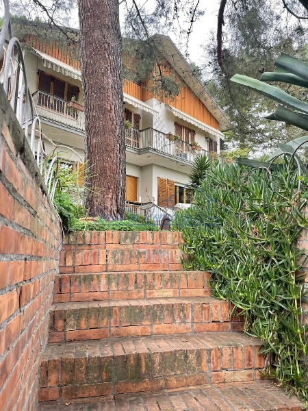 casa indipendente in vendita a Rimini in zona INA Casa