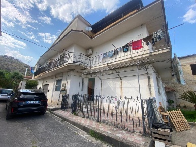 Foto Appartamento in VIA FRANCESCO BARACCA, Santi Cosma e Damiano di 150 m²