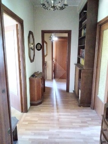 Foto Appartamento in via di ronciglione, Sutri di 129 m² con 7 locali