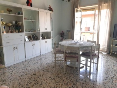 Foto Appartamento in via giacomo matteotti, Capranica di 118 m² in vendita