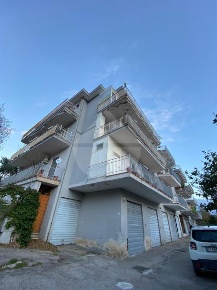 Foto Appartamento in VIA GIOSUE CARDUCCI, Castelforte di 140 m² in vendita