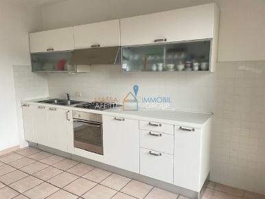 Foto Appartamento in Via Canaletto 161, Massa Centro di 65 m² con 3 locali