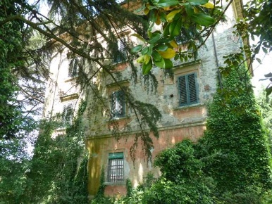 Foto Villa unifamiliare in montecarlo, Montecarlo in vendita