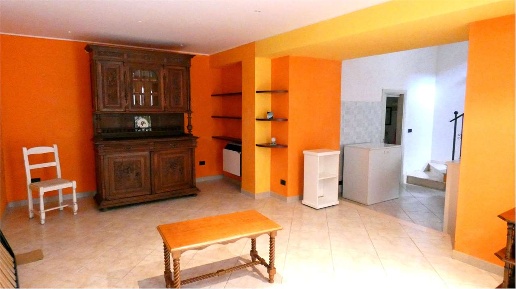 Foto Appartamento in VIA DI SOTTO 27, Ripi di 173 m² con 6 locali