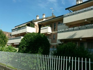 Foto Appartamento in Via A. Manzoni 12, San Zenone al Lambro di 75 m²