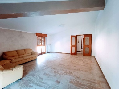 Foto Appartamento in beltrami 5, Villadossola di 180 m² con 8 locali