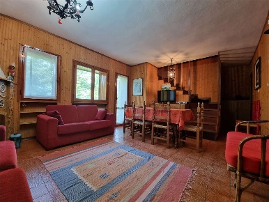 Foto Appartamento in CERRETO LAGHI VIA BELFIORE  21, Ventasso di 106 m²