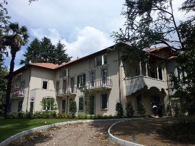 Foto Appartamento a Capiago Intimiano di 100 m² in vendita