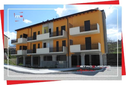 Foto Appartamento in VIA DELLE GINESTRE SNC, Pignola di 97 m² con 5 locali