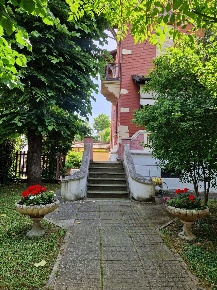 Foto Villa unifamiliare in Via Giuseppe garibaldi, Rio Saliceto di 280 m²