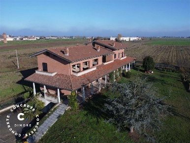 Foto Villa unifamiliare in Strada Vecchia per Brassicarda 22, di 670 m²