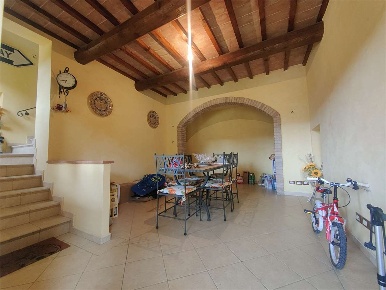 Foto Appartamento a Torgiano di 130 m² con 6 locali in vendita