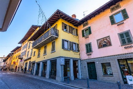 Foto Appartamento in Via Fantoni 23, Rovetta di 55 m² con 2 locali