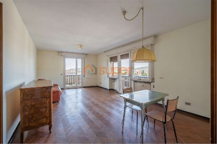 Foto Appartamento in Via Sicilia, Perugia di 119 m² con 4 locali in vendita