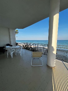 Foto Appartamento in Via Filottete  112, Strongoli di 85 m² con 5 locali