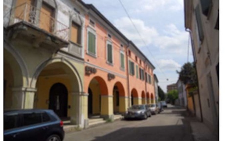 Foto Appartamento a Brescello di 106 m² con 6 locali in vendita
