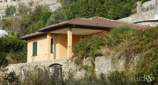 Foto Villa unifamiliare in Via Turistica snc, Camporosso in vendita