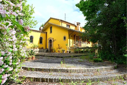 Foto Villa unifamiliare in Località Fontanelle 30b, Montecassiano di 470 m²