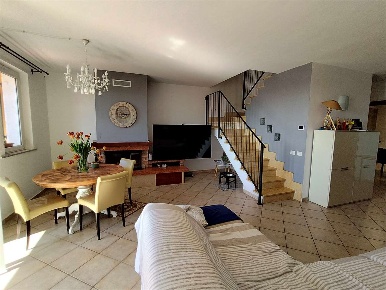 Foto Villa a schiera in via melara, Fosdinovo di 120 m² con 5 locali
