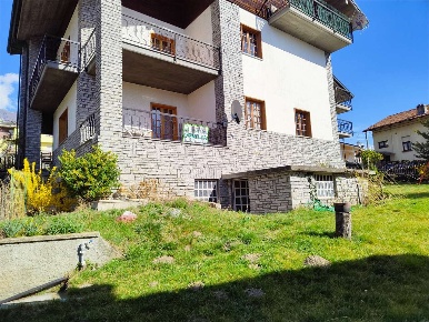 Foto Appartamento in Via Mons. Alliod 29, Saint-Vincent in vendita