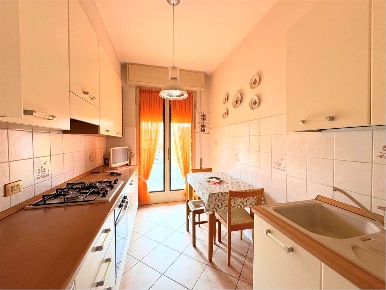 Foto Appartamento in Via Belotti 6, Lovere di 182 m² con 4 locali
