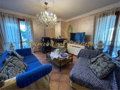 Foto Villa bifamiliare a Camporosso in vendita
