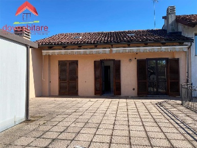 Foto Appartamento in VIA ROMA 0, Villafranca Piemonte di 90 m² con 4 locali