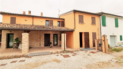Foto Appartamento a Poggio Torriana di 150 m² con 5 locali in vendita