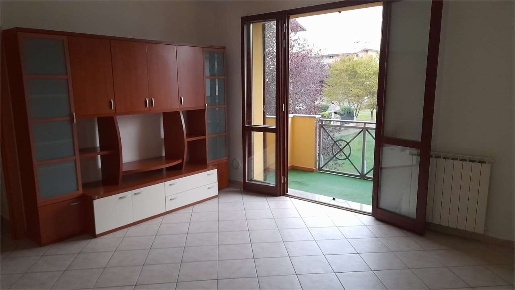 Foto Appartamento in via enrico berlinguer, Ravarino di 90 m² con 4 locali