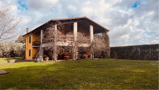 Foto Villa unifamiliare in montecarlo, Montecarlo in vendita
