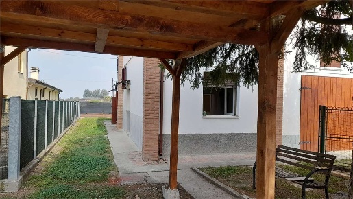 Foto Appartamento in Via viazzola, Ravarino di 100 m² con 4 locali