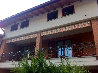 Foto Appartamento a Capiago Intimiano di 85 m² con 3 locali in vendita