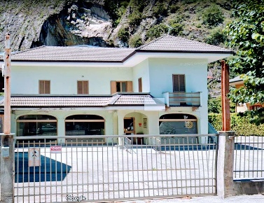 Foto Appartamento in via bianchi novello  102, Villadossola di 1000 m²
