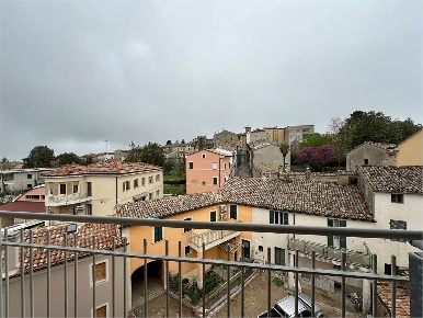 Foto Appartamento a Cupramontana di 140 m² con 7 locali in vendita
