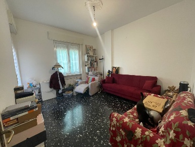 Foto Appartamento in Via Maria Solari 3, Savona di 95 m² con 4 locali
