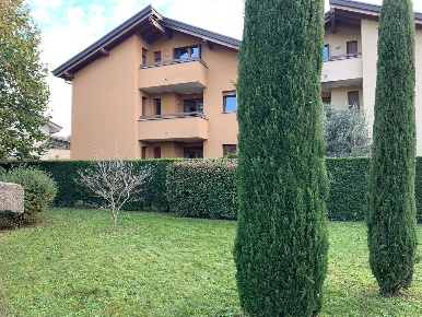 Foto Appartamento in via salvo d'acquisto, Tavernerio di 85 m² con 3 locali