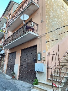 Foto Appartamento a Roccagorga di 75 m² con 6 locali in vendita