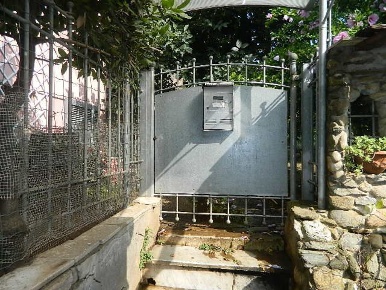 Foto Appartamento a Massa Centro di 95 m² con 4 locali in vendita