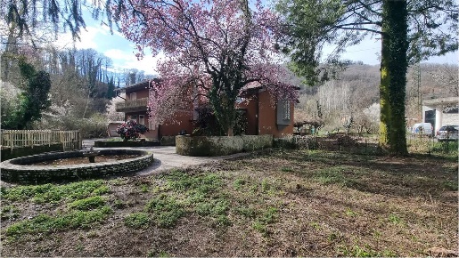 Foto Villa unifamiliare in Via G. Pascoli 30, Castelnuovo di Garfagnana