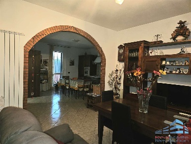 Foto Villa a schiera in via  don michele merlino 20, Cerano di 180 m²